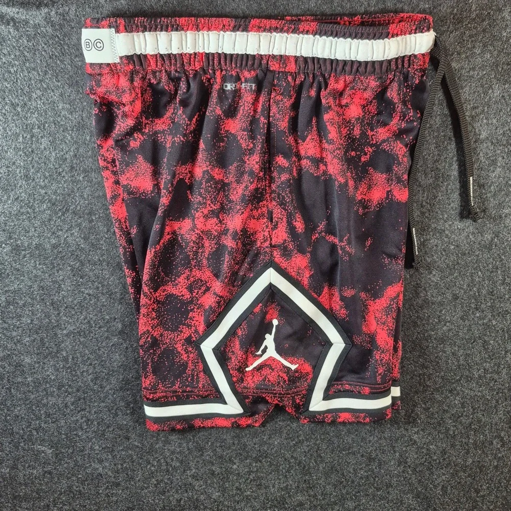 Jordan Mens Breakfast Club Camo Basketball Shorts Red Black Reflective Medium